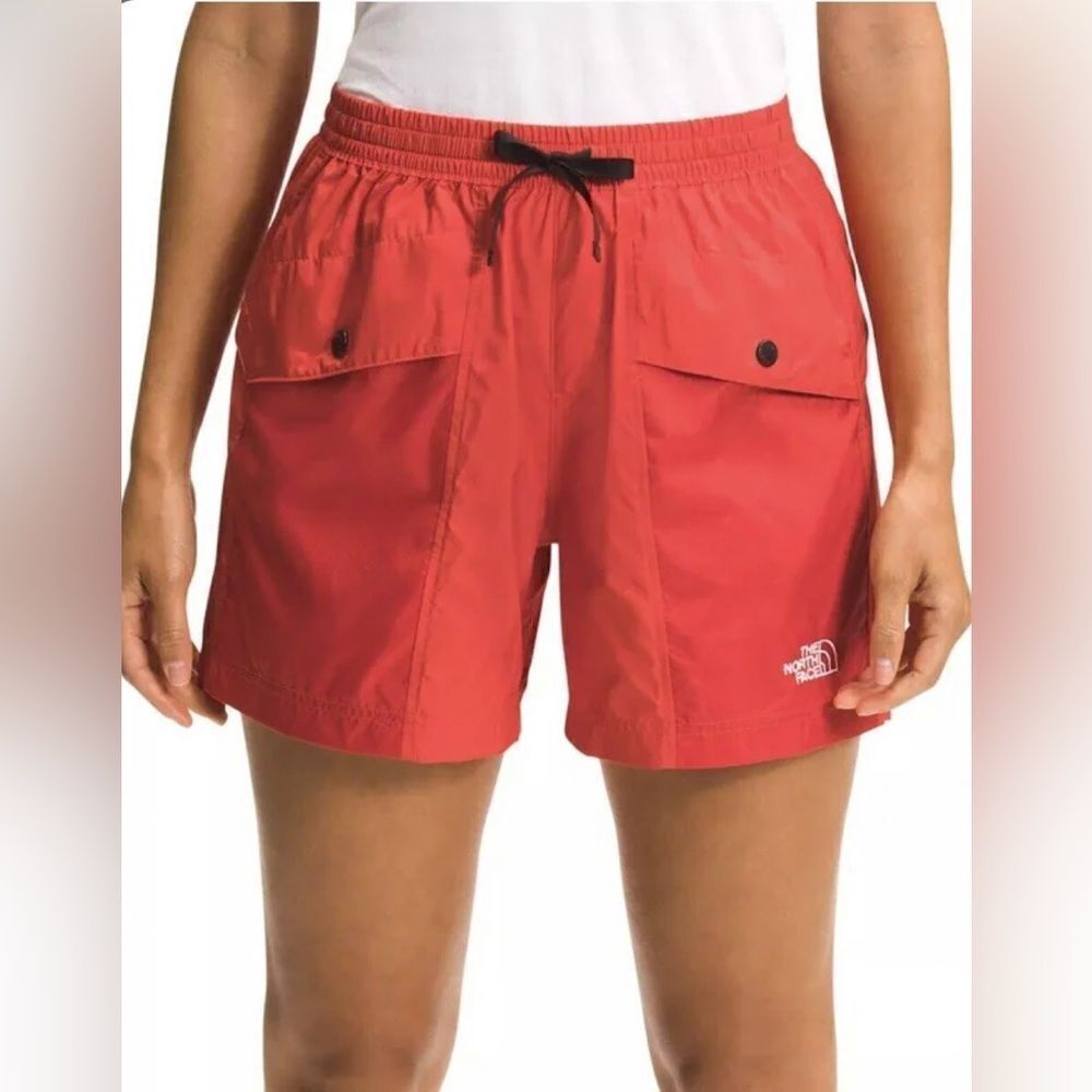 NwT- The North Face Women's Windwall Outline Shorts Horizon Red- Large